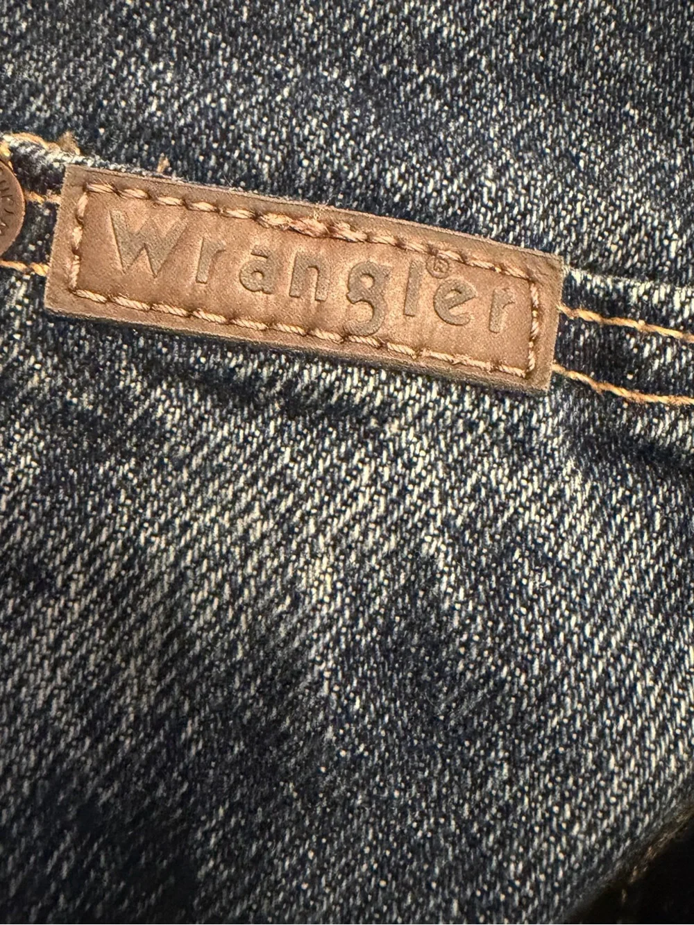 Wrangler Relaxed Fit Dark Blue Men's Jeans 34x32